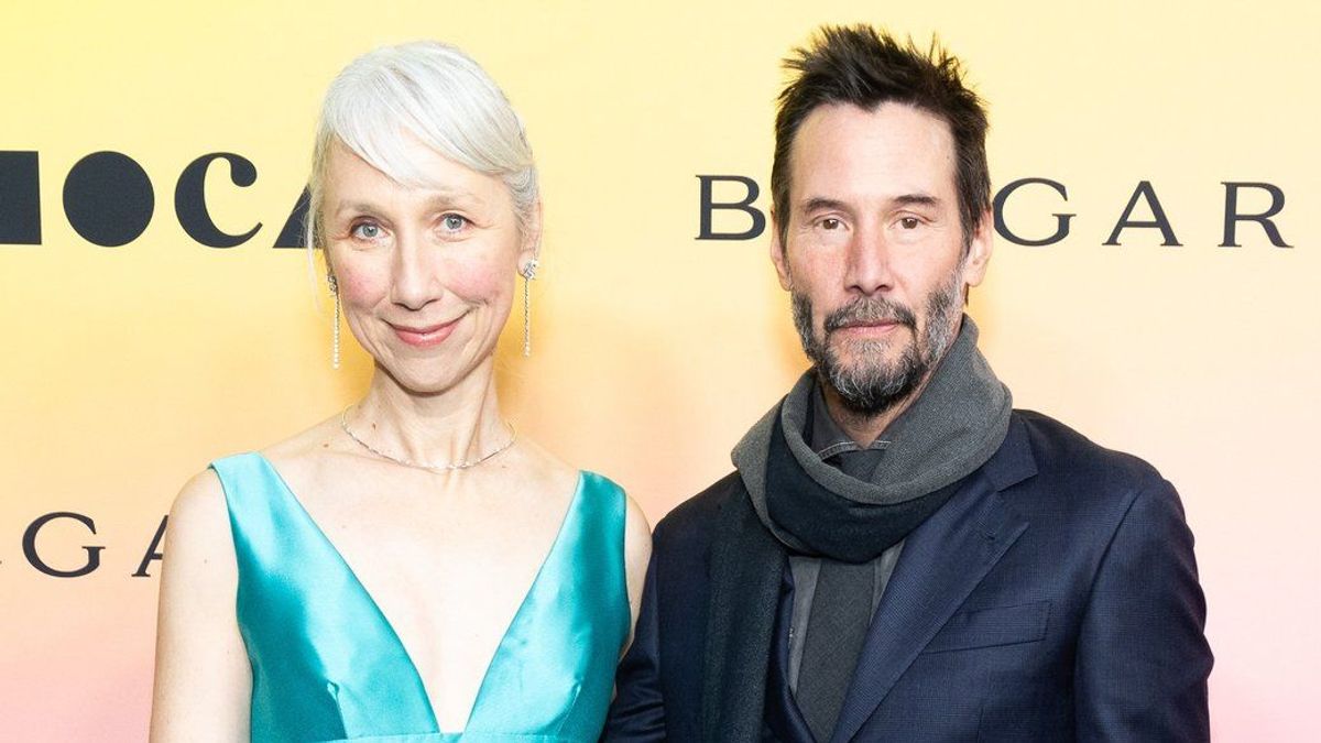 Keanu Reeves macht beruflich und privat Schlagzeilen: Mit Freundin Alexandra Grant zeigte er sich kürzlich verliebt auf der MOCA-Gala in Los Angeles.