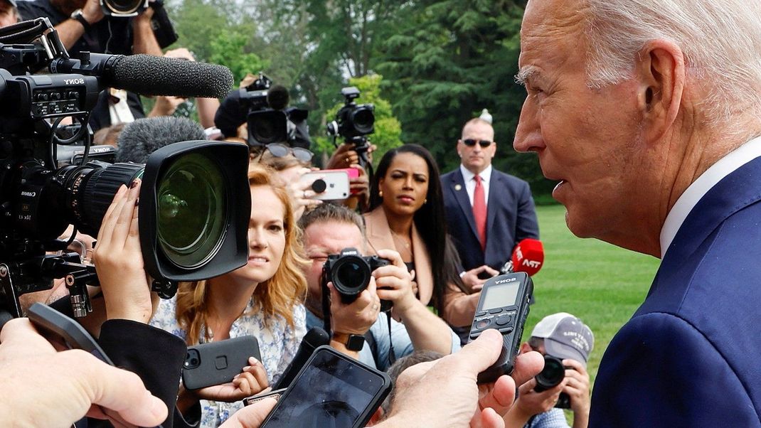 Die Abdrücke in Joe Bidens Gesicht stammen von einer Schlafapnoe-Maske.