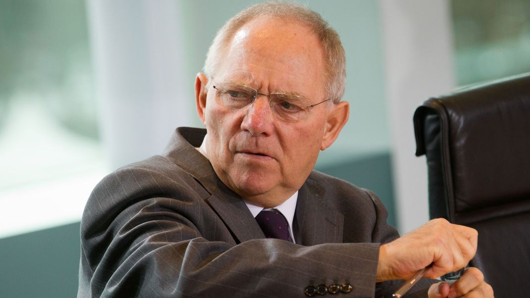 Wolfgang Schäuble (Bild) offenbart in seinen Memoiren Spannungen zwischen Edmund Stoiber und Kanzlerin Angela Merkel.