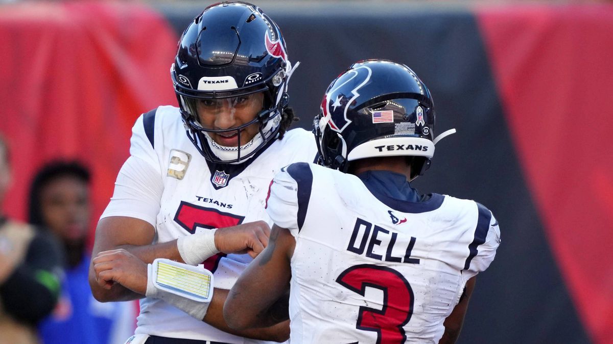 Syndication: The Enquirer Houston Texans quarterback C.J. Stroud (7) celebrates a touchdown run Houston Texans wide receiver Tank Dell (3) in the fourth quarter of a Week 10 NFL, American Football ...