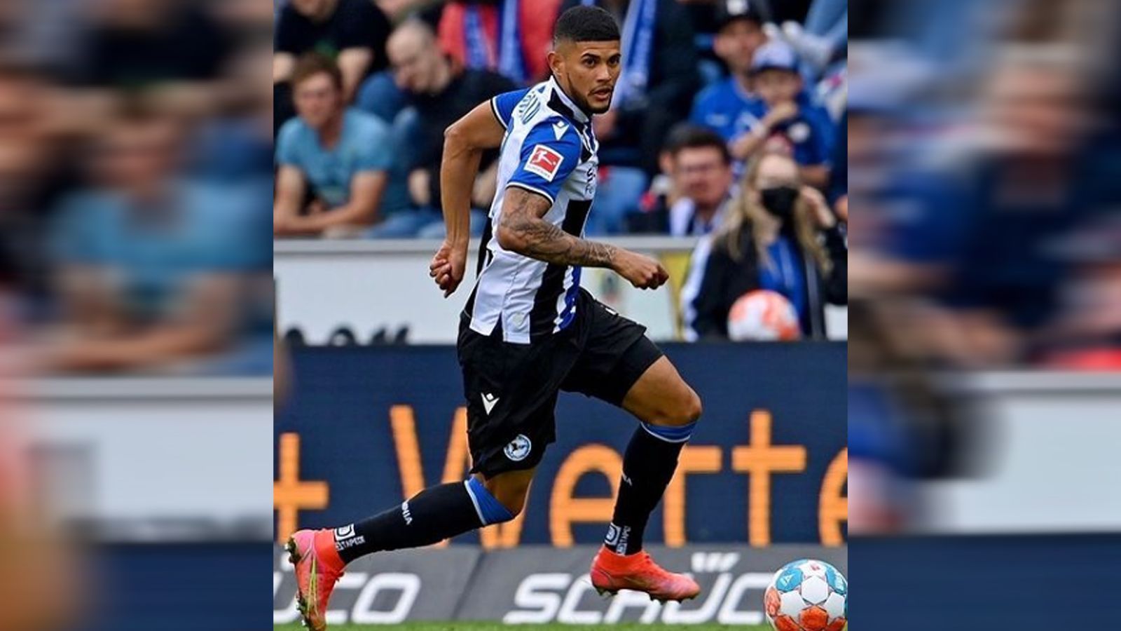 
                <strong>Andres Andrade (Panama)</strong><br>
                Bundesliga-Einsätze: 1 -Bundesliga-Tore: 0 - Verein in der Bundesliga: Arminia Bielefeld (noch dort aktiv)
              