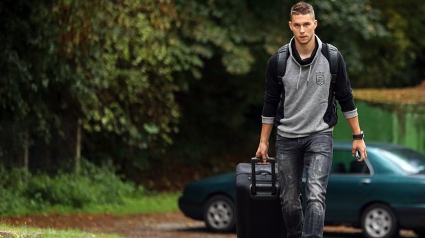 
                <strong>Marko Pjaca</strong><br>
                Marko Pjaca: Eine Entzündung im Wadenbeinköpfchen setzt den Neuzugang von Juventus Turin derzeit außer Gefecht. Der Kroate konnte deshalb nicht bei den beiden Länderspielen gegen den Kosovo (6:0) und Finnland (1:0) mitwirken und reiste vorzeitig wieder ab. 
              