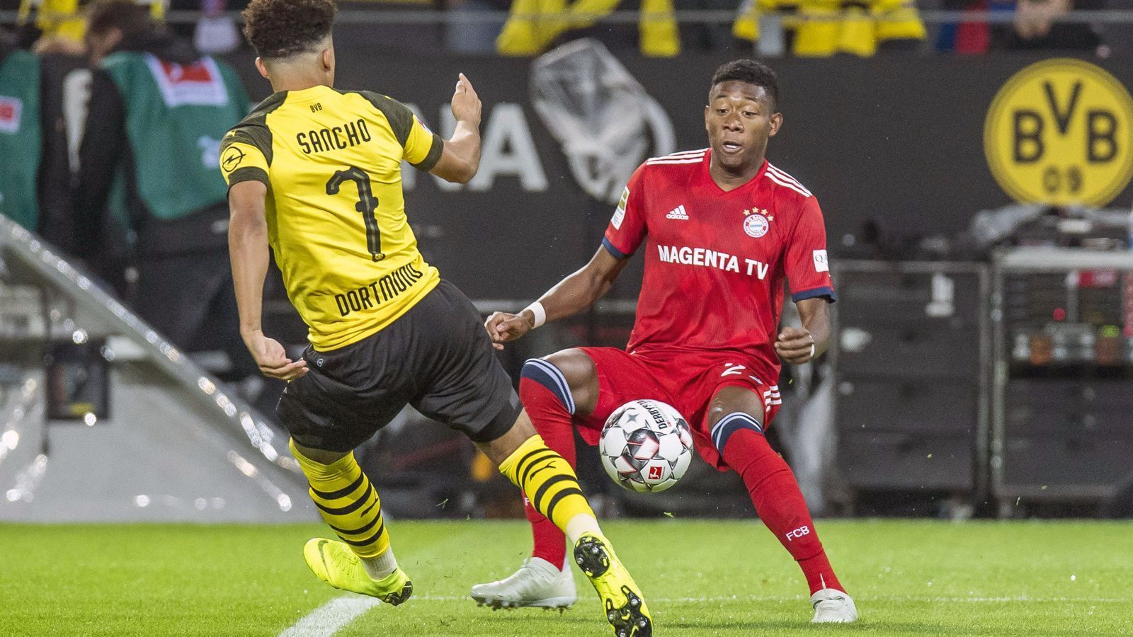 
                <strong>David Alaba (FC Bayern München)</strong><br>
                Gutes Zweikampfverhalten gegen Jadon Sancho in der 24. Minute. Hat den BVB-Youngster in der ersten Halbzeit im Griff, sodass über den schnellen 18-Jährigen kaum Gefahr ausgeht. Immer wieder gutes Zusammenspiel mit Ribery auf der linken Seite. In der zweiten Halbzeit mit deutlich mehr Problemen. ran-Note: 3
              