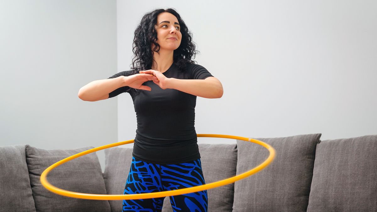 Taille trainieren mit Hula Hoop Reifen