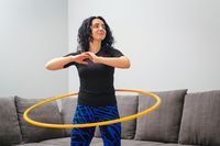 Taille trainieren mit Hula Hoop Reifen