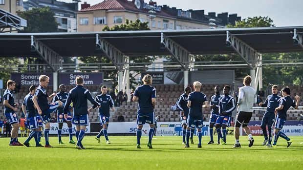 
                <strong>Von Lissabon nach Astana</strong><br>
                Von Lissabon nach Astana: 6164 Kilometer muss Benfica Lissabon zurücklegen, um im Stadion des FC Astana (Kasachstan) zu spielen. Zehn Stunden dauert der Flug inklusive Zwischenstopp, mit dem Teambus wären die Portugiesen über 90 Stunden unterwegs (Quelle: Google Maps).
              