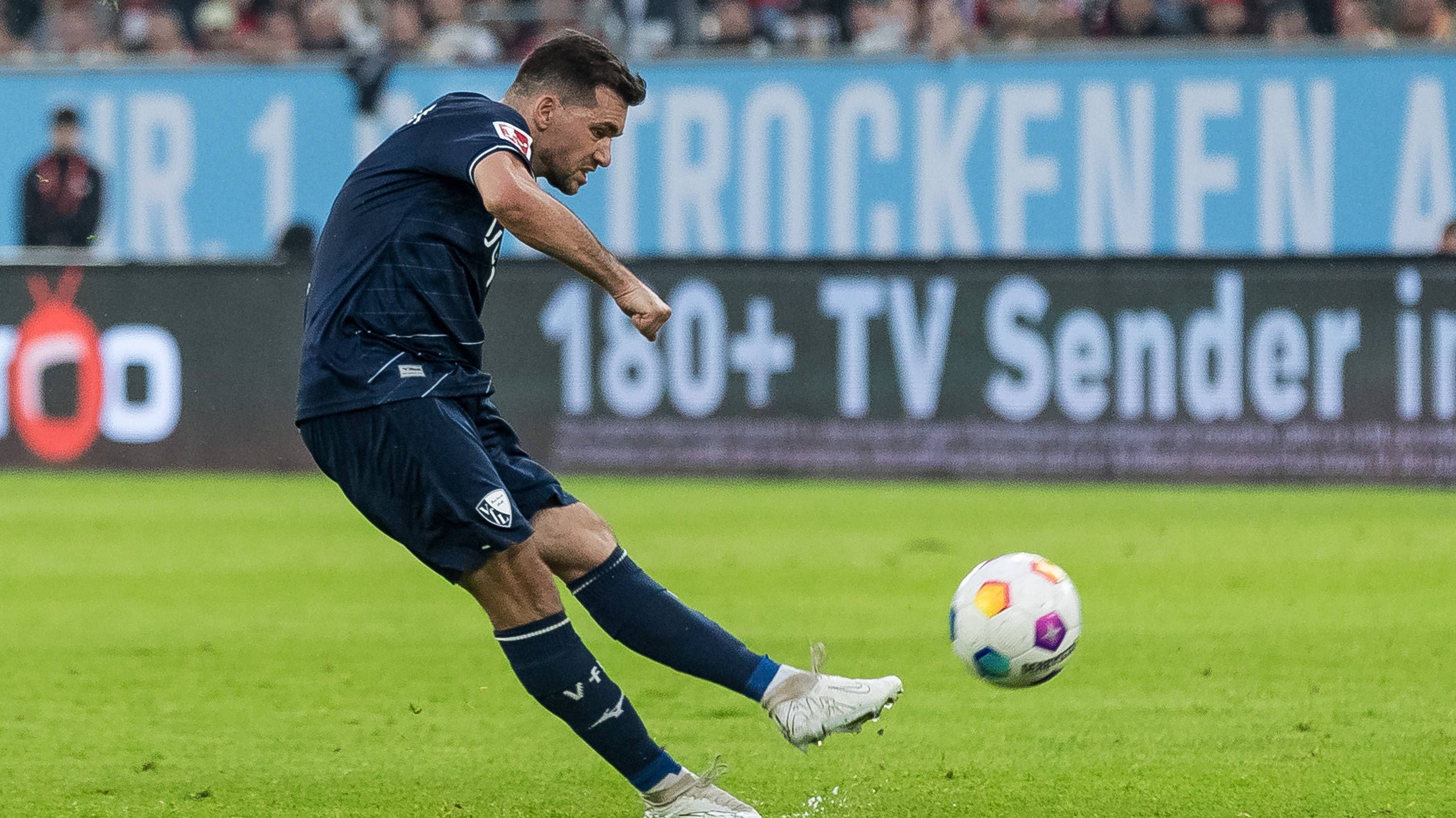 <strong>Kevin Stöger (VfL Bochum)</strong><br>Braucht etwas Anlaufzeit. Bereitet das 1:0 aber per Standard vor (18.). Ist im weiteren Spielverlauf dann deutlich aktiver und an nahezu jedem Angriff der Bochumer beteiligt. Bereitet auch das 2:0 per Flanke vor und zeigt sich beim 3:0 sicher vom Punkt. Ist der Dreh- und Angelpunkt bei Bochums Sturmlauf. <strong><em>ran</em></strong><strong>-Note: 1</strong>