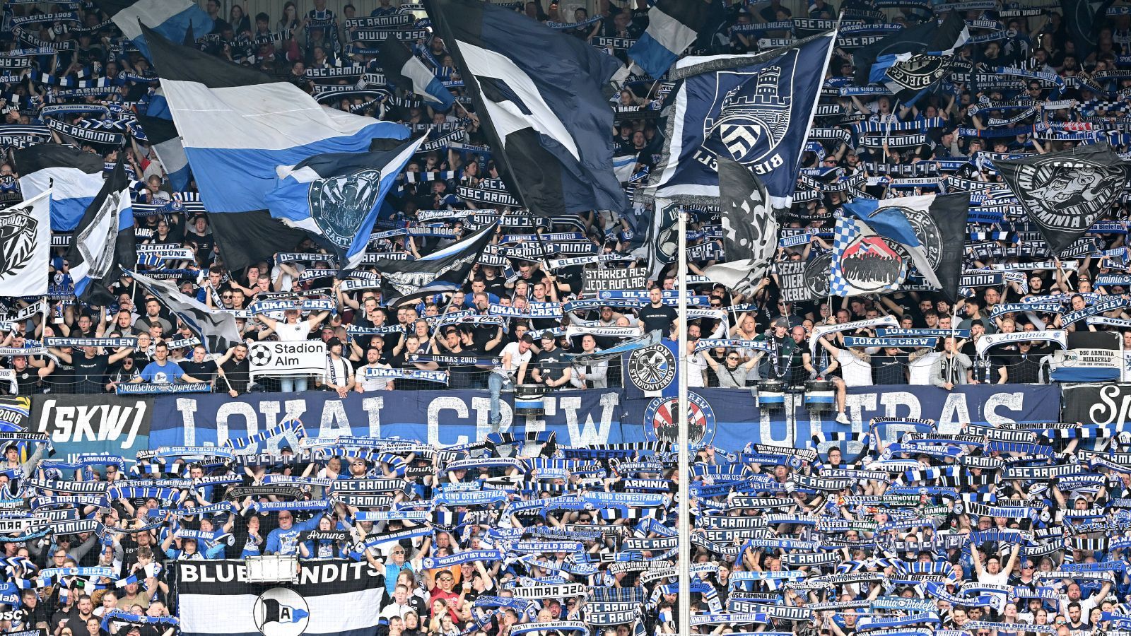 
                <strong>Platz 28: Arminia Bielefeld</strong><br>
                &#x2022; Liga: 2. Bundesliga<br>&#x2022; Zuschauerschnitt: 21.442<br>
              