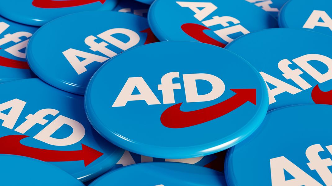 Nach einer Geldspende an die AfD hat ein Kunde der Sparkasse offenbar Post bekommen.