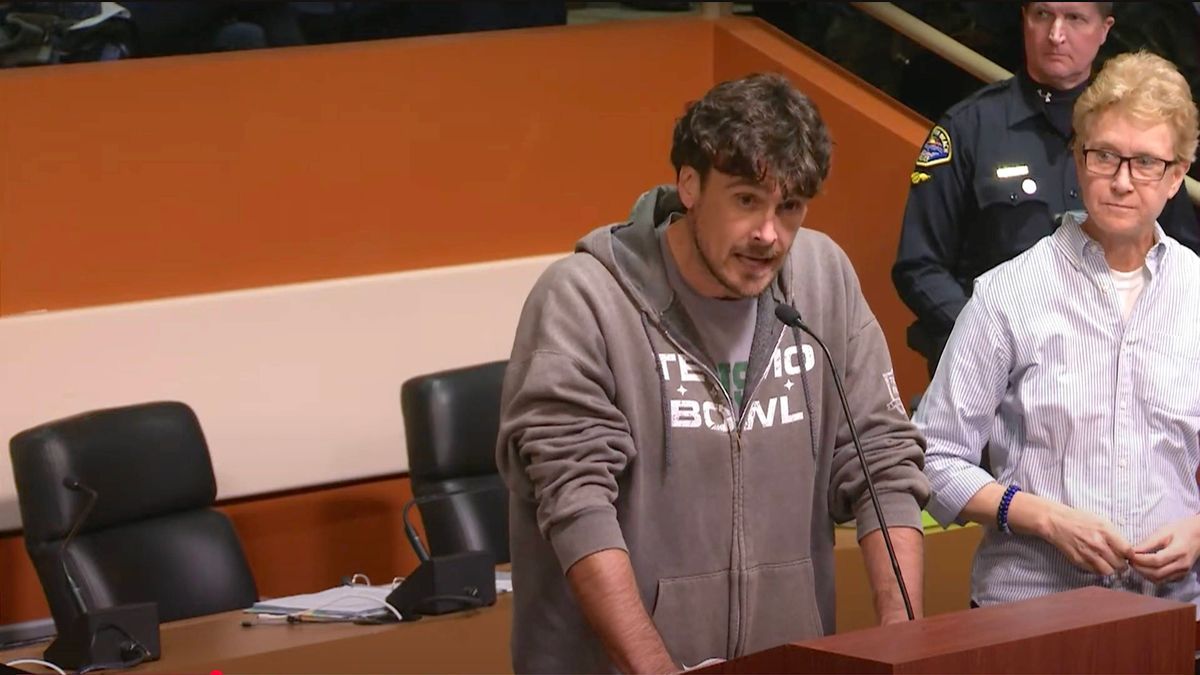 February 20, 2025, Huntington Beach, California, USA: CHRIS KLUWE, a former NFL, American Football Herren, USA punter was arrested during Huntington Beach City Council meeting Tuesday evening prote...