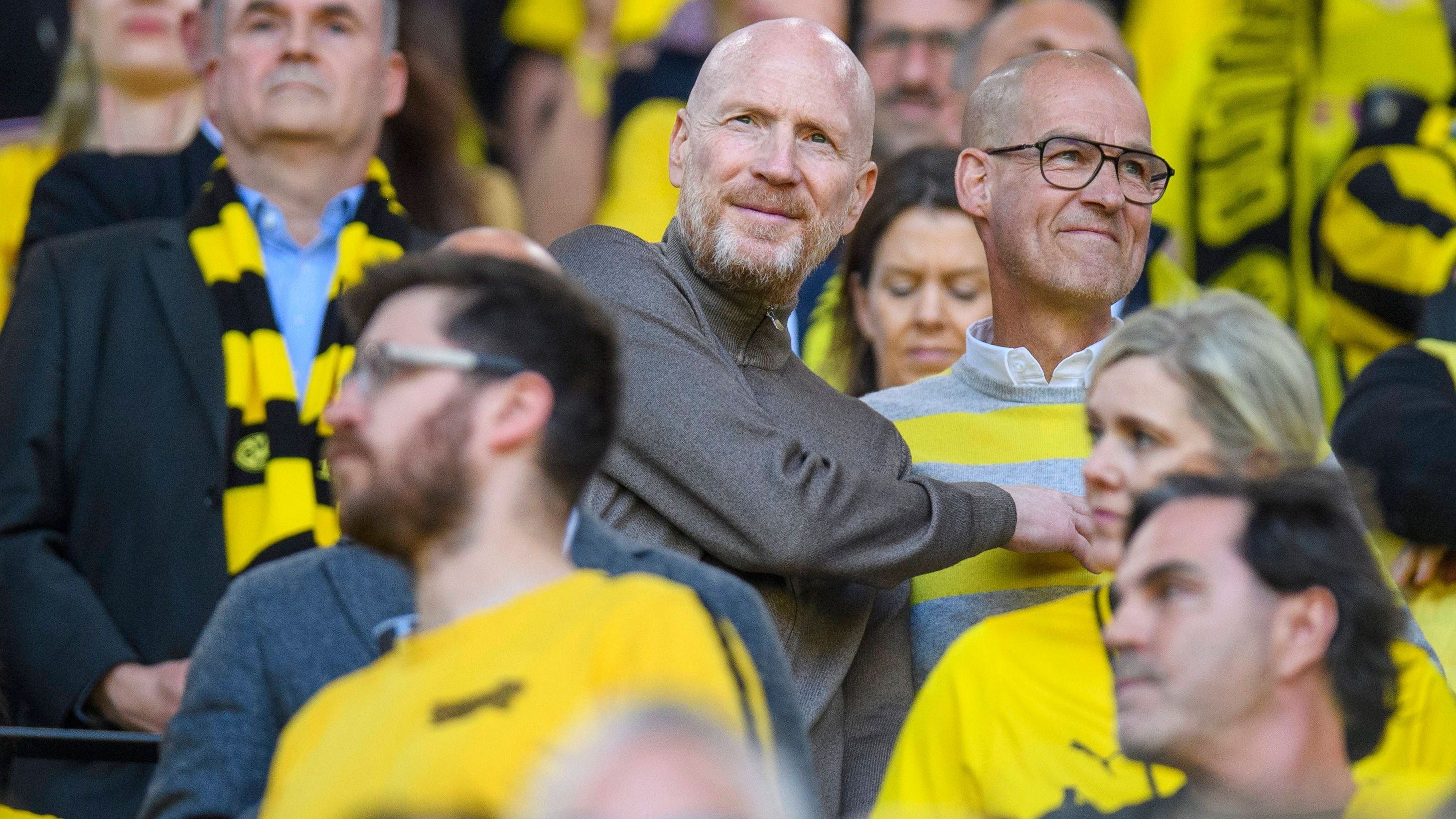 <strong>Matthias Sammer</strong><br>Neben Nagelsmann will sich der DFB laut "Daily Telegraph" auch mit Matthias Sammer unterhalten. Aktuell ist der 56-Jährige als Berater des BVB und TV-Experte tätig, einen Trainerjob hat er nicht inne. In den vergangenen Monaten trat Sammer immer wieder als DFB-Kritiker auf. Laut "SID" stehe Sammer allerdings nicht für ein Engagement beim DFB zur Verfügung.