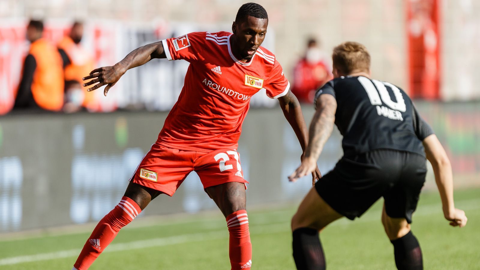 
                <strong>Sheraldo Becker (Suriname)</strong><br>
                Bundesliga-Einsätze: 32 -Bundesliga-Tore: 3 - Verein in der Bundesliga: Union Berlin (noch dort aktiv)
              