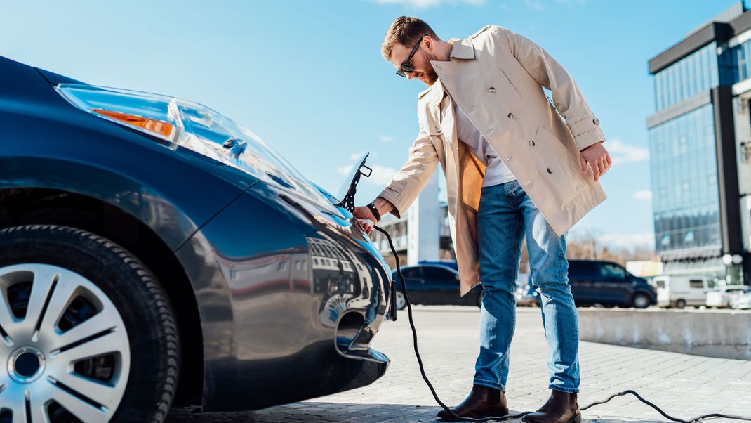 Elektronische Dienstwagen könnten zukünftig mit Steuerersparnissen belohnt werden. (Symbolbild)