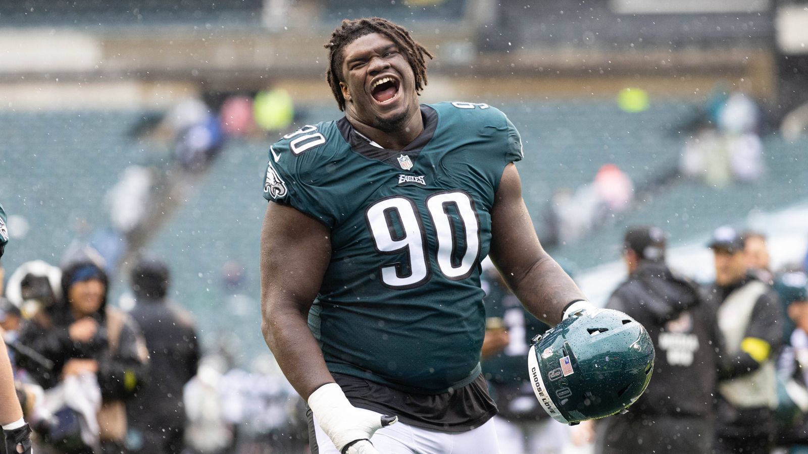 
                <strong>Jordan Davis </strong><br>
                Jordan Xavier Davis (Defensive Tackle der Philadelphia Eagles)
              