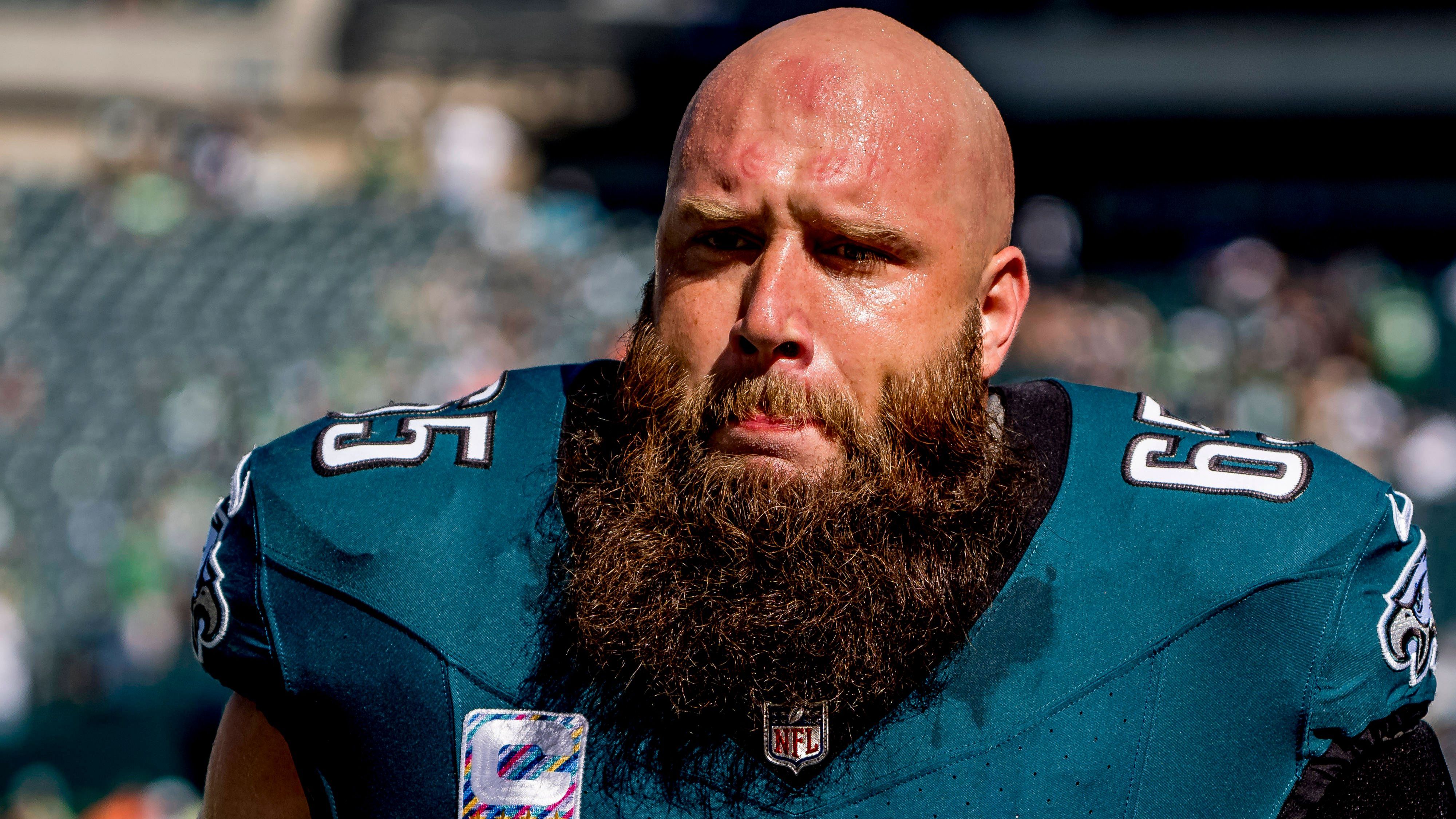 <strong>Lane Johnson (Philadelphia Eagles)</strong><br>Lane Johnson, einer der besten Offensive Tackles der gesamten Liga, fehlt den Eagles in wichtigen Wochen. Der Routinier hat sich am Sonntag eine Lisfranc-Verstauchung zugezogen. Das berichtet Schefter. Wegen der Fußverletzung fällt er voraussichtlich 4 bis 6 Wochen aus, lässt jedoch eine zweite Meinung sowie weitere Tests durchführen. Es wird erwartet, dass er auf die Injured Reserve gesetzt wird, allerdings geht man nicht davon aus, dass seine Saison beendet ist.