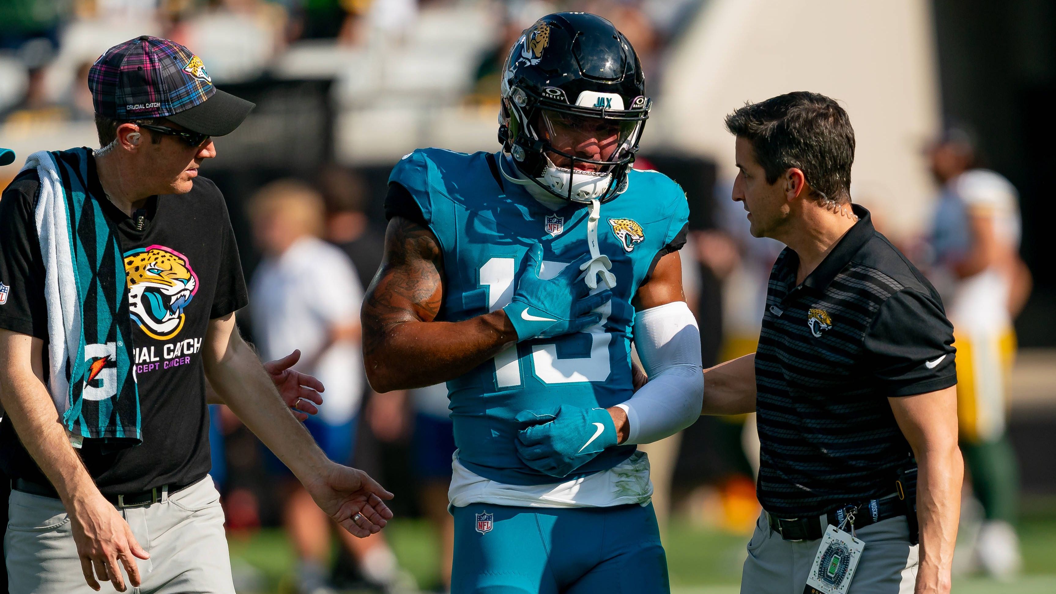 <strong>Christian Kirk (Jacksonville Jaguars)</strong><br>Schlechte Nachrichten für die Jaguars! Wide Receiver Christian Kirk , der in Woche 8 im Spiel gegen die Green Bay Packers kurz vor Schluss verletzt das Spiel verlassen musste, fällt wohl für den Rest der laufenden Saison aus. Laut übereinstimmenden Medienberichten hat sich der Passempfänger das Schlüsseslbein gebrochen