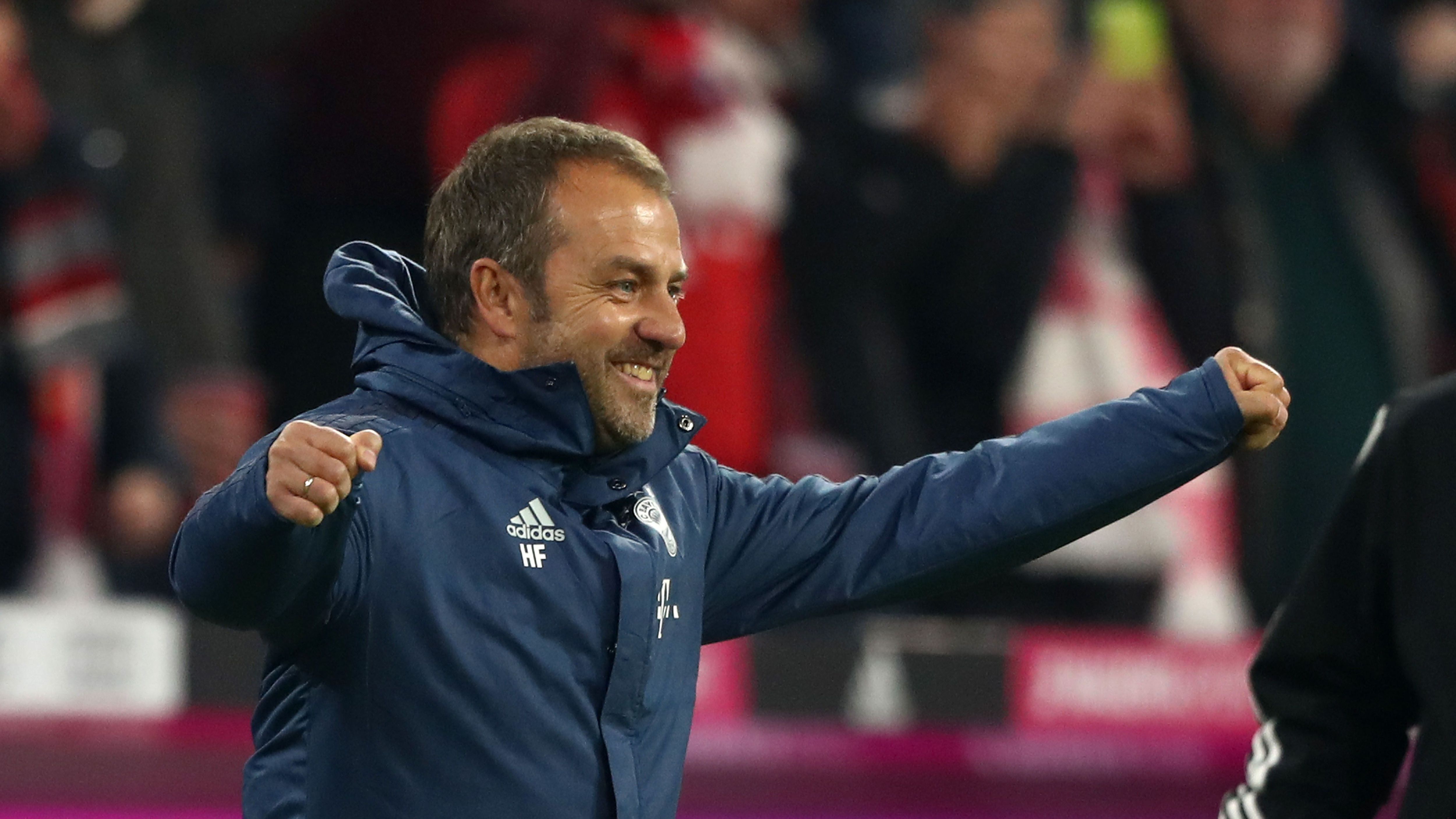 <strong>Juni 2021: FC Bayern München (Hansi Flick)</strong><br>Er musste nicht, er wollte: Hansi Flick verließ München im Juni 2021 nach nur anderthalb Jahren wieder - diese waren allerdings sehr erfolgreich. Der Heidelberger holte mit dem FCB das Triple. Sein darauffolgendes Engagement beim DFB war bekanntermaßen nicht sehr fruchtbar. Auch sein Wechsel von München weg lief nicht ohne Nebengeräusche.