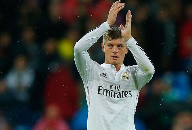 
                <strong>Mittelfeld: Toni Kroos (Real Madrid)</strong><br>
                
              