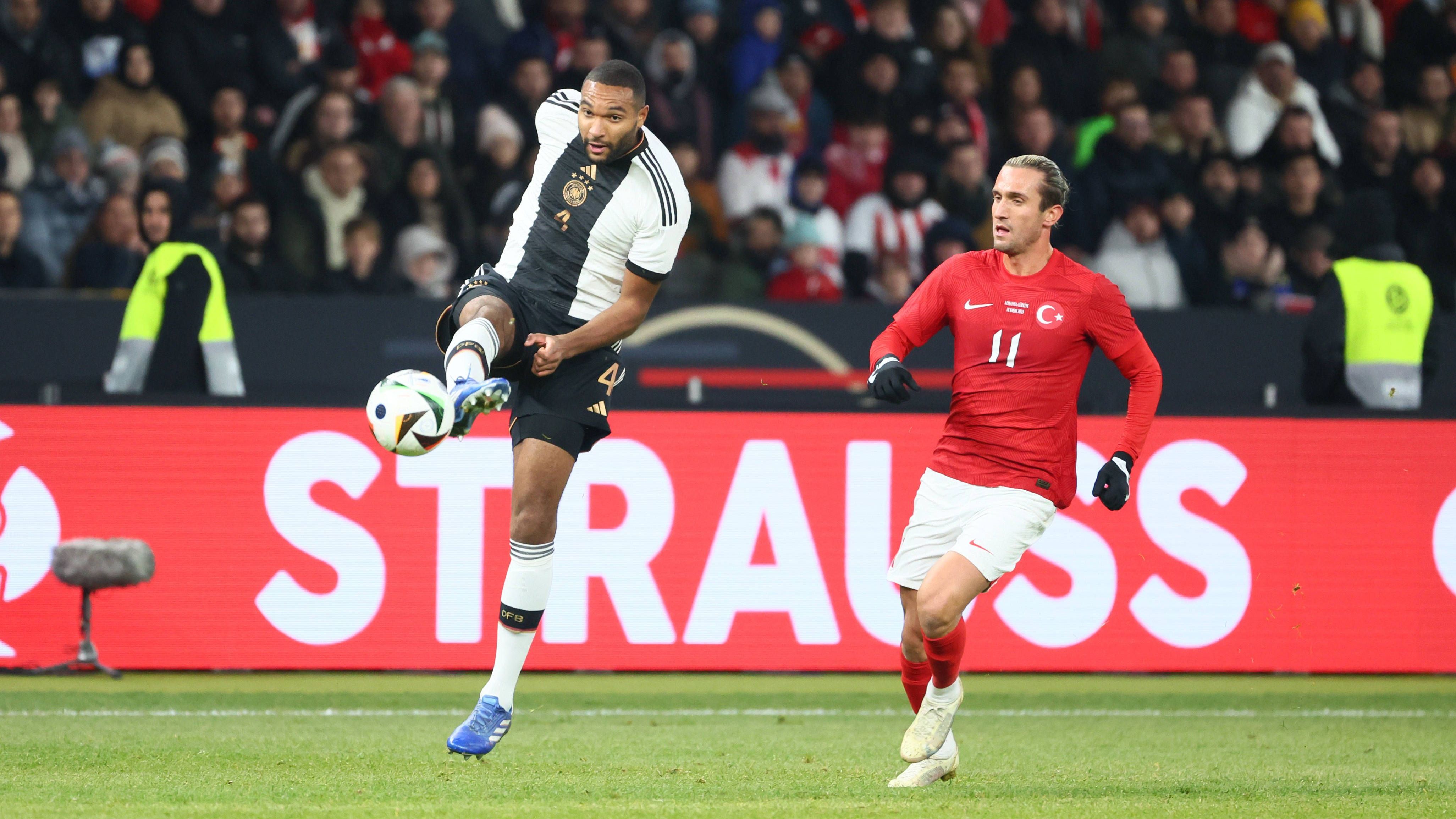 <strong>Jonathan Tah</strong><br>Der Leverkusener spielt wie beim Bundesliga-Tabellenführer zentral, da der angeschlagene Mats Hummels geschont wird. Nicht unmittelbar an den Gegentreffern beteiligt, kann die Abwehr aber eben auch nicht stabilisieren. <strong><em>ran</em>-Note: 4</strong>