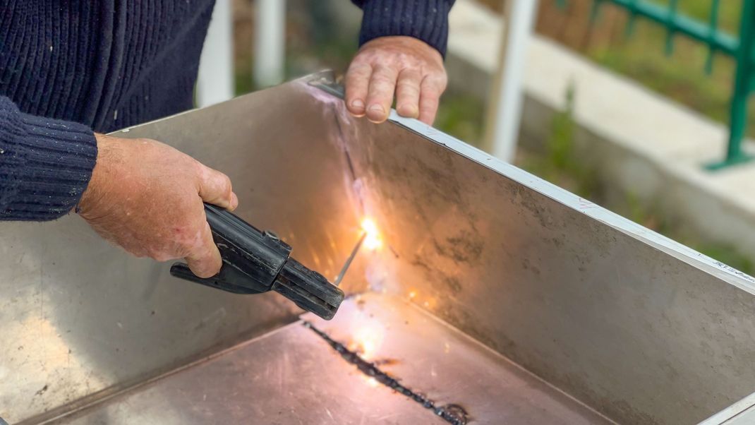 Schweißgeräte können bei diversen DIY-Projekten nützlich sein. Diese verschiedenen Arten sollten Sie kennen.