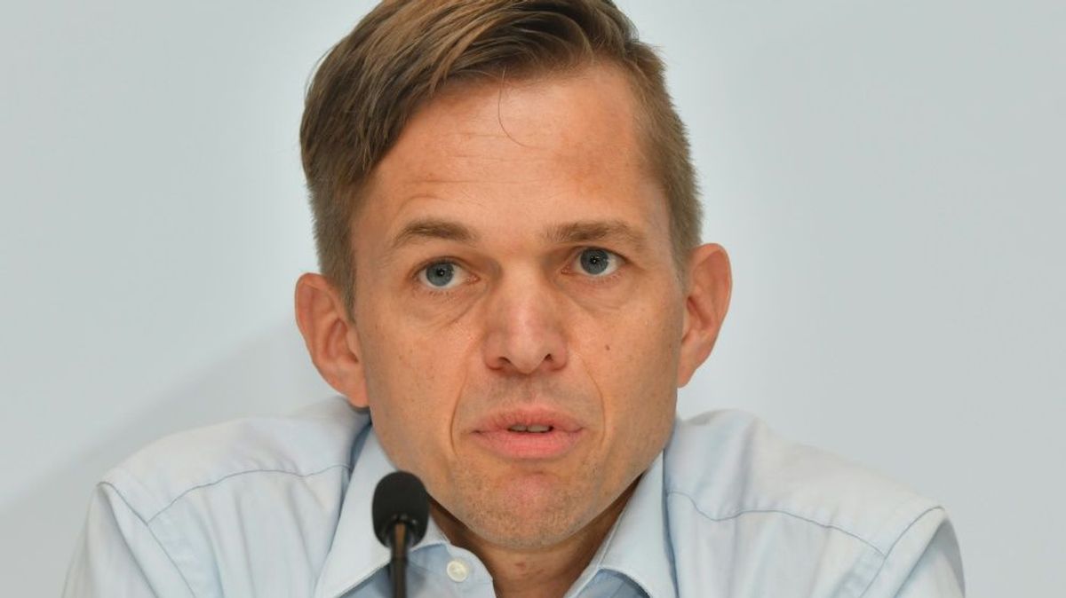 Jochen Drees zu kurioser Elfmeterszene in Kiel