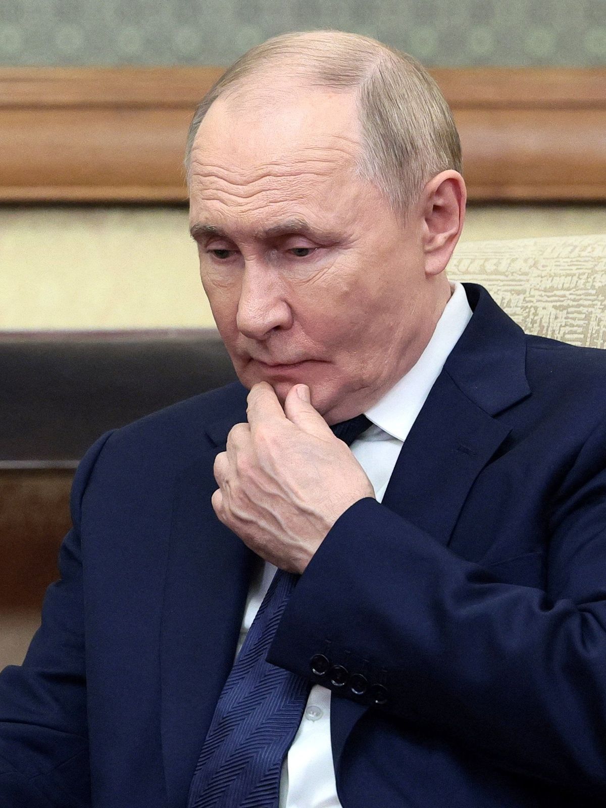 Der Krieg in der Ukraine wird auch für Russlands Wirtschaft immer mehr zur Geduldsprobe.