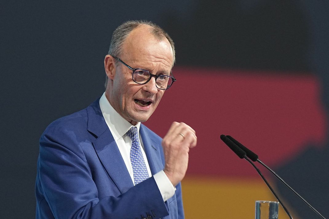 Friedrich Merz (CDU) knöpft sich im Wahlkampf die Liberalen vor.