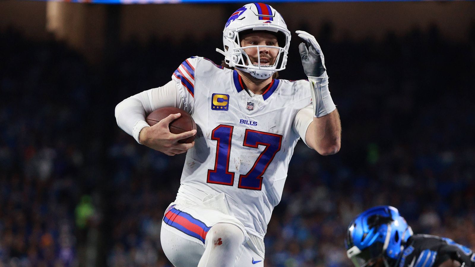 <strong>Die MVP-würdigen Zahlen des Josh Allen</strong><br>In Week 15 gegen die Detroit Lions ließ Allen zwei Passing- und zwei Rushing-Touchdowns folgen. Der 28-Jährige ist damit der erste NFL-Spieler überhaupt, der in zwei aufeinanderfolgenden Partien jeweils mehrere Passing- und Rushing-Touchdowns erzielt, und der erste NFL-Spieler überhaupt mit drei solchen Spielen in einer Saison.