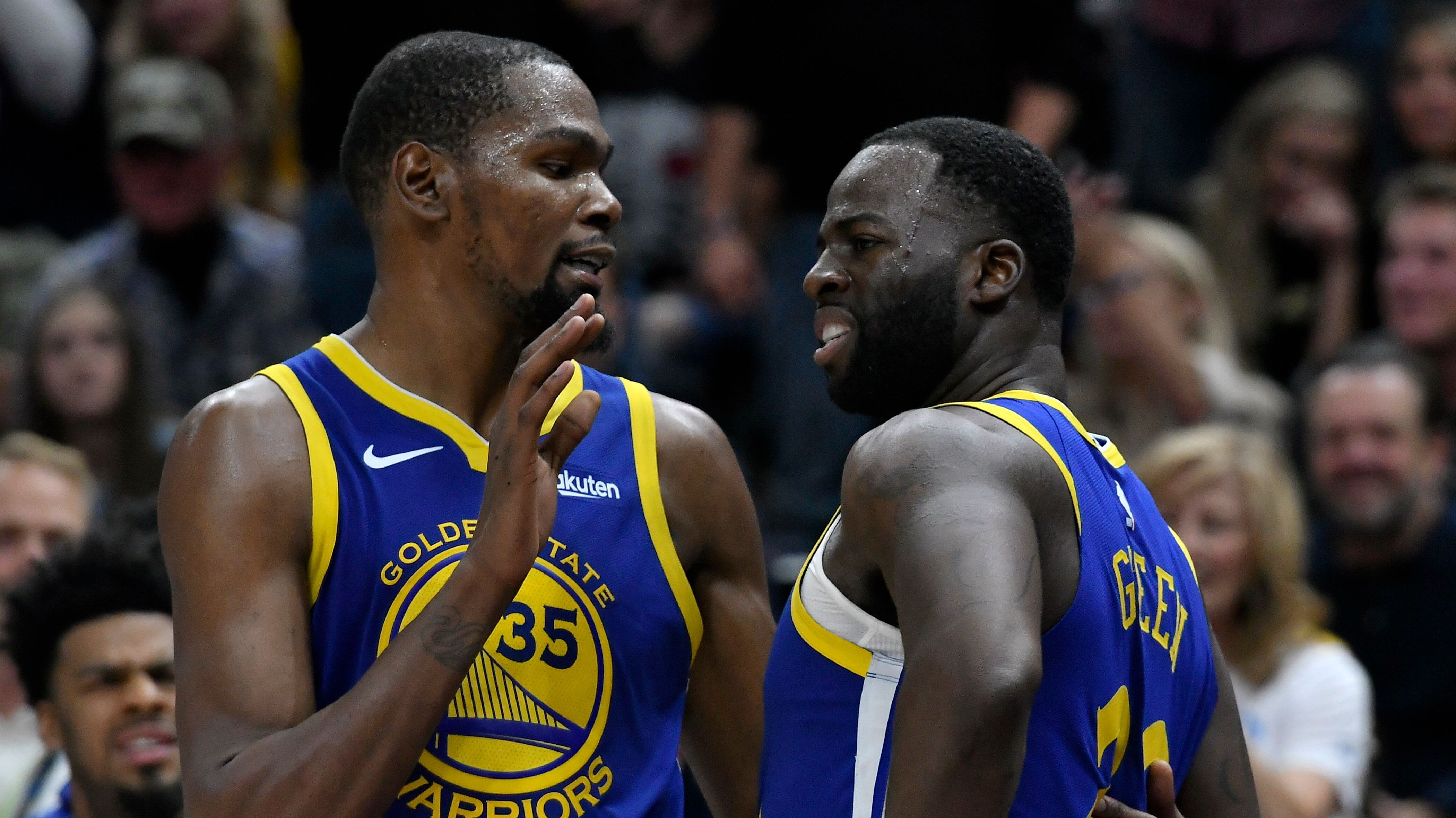 <strong>2018: Draymond Green fetzt sich mit Kevin Durant</strong><br>Als Kevin Durant noch für die Warriors aktiv war, knallte es einst so richtig mit Green. Green ignorierte Durant in der Crunchtime gegen die Los Angeles Clippers. Anschließend stritten beide länger während einer Auszeit. In der Kabine soll es dann vollends eskaliert sein. Green wurde für ein Spiel suspendiert, Durant wechselte später zu den Brooklyn Nets.