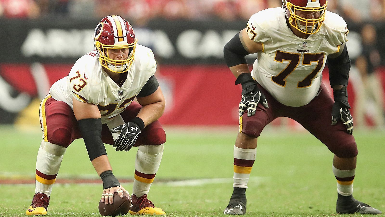 
                <strong>Die Großverdiener</strong><br>
                Chase Roullier: 358.849 Dollar. Kam 2017 als Sechstrunden-Pick aus Wyoming zu den Redskins. Machte in der vergangenen Saison 16 Spiele von Beginn an für das Team aus Washington. 
              