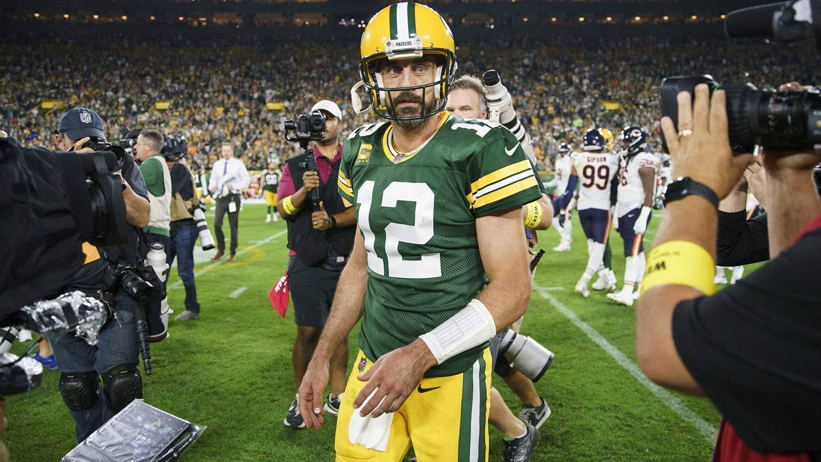 
                <strong>4. Aaron Rodgers (Green Bay Packers)</strong><br>
                &#x2022; Cap Hit 2023: 31.623.568 Dollar<br>
              