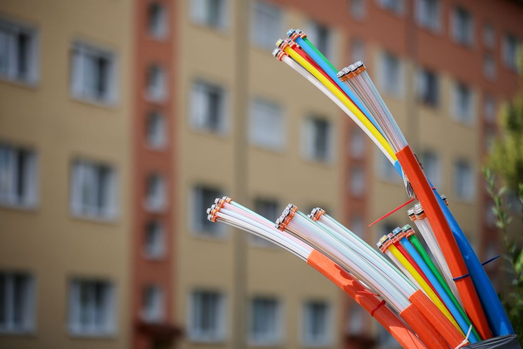 Der Breitband-Ausbau in Deutschland kommt nach einem Bericht des Digitalministeriums schnell voran. (Symbolbild)