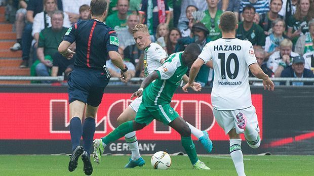 
                <strong>Zwei Elfer im Spiel gegen Werder</strong><br>
                Die Elfmeter-Misere beginnt am 3. Bundesliga-Spieltag in Bremen. Torjäger Anthony Ujah kommt nach einem Zweikampf mit Marvin Schulz im Strafraum zu Fall. Felix Zwayer pfeift - Aron Johannsson trifft. Doch das war nicht der letzte Elfer in diesem Spiel ...
              