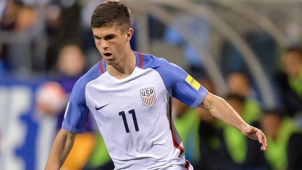 
                <strong>Offensives Mittelfeld: Christian Pulisic (Borussia Dortmund / USA)</strong><br>
                Offensives Mittelfeld: Christian Pulisic (Borussia Dortmund / USA). Der US-Nationalspieler ist in Deutschland schon gut bekannt: Durch seine Treffer gegen den HSV und den VfB Stuttgart wurde er mit nur 17 Jahren zum jüngsten Spieler mit zwei Bundesliga-Toren. In der Vorbereitung auf die Copa America erzielte er beim 4:0-Erfolg gegen Bolivien sein erstes Länderspiel-Tor für die US-Boys und wurde damit zum jüngsten Torschützen der Neuzeit (seit 1990) für die US-amerikanische Nationalmannschaft. Ob davor jemand jünger war, konnte der Verband noch nicht beantworten. Weitere aufregende Talente bei der Copa findet ihr hier ...
              