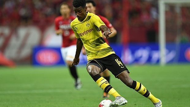 
                <strong>Sturm: Alexander Isak (Borussia Dortmund)</strong><br>
                Der BVB-Sturm steht und fällt mit Pierre-Emerick Aubameyang. Sollte sich der Torschützenkönig der vergangenen Saison verletzen oder wechseln, bräuchte Dortmund Ersatz. Hierfür steht Alexander Isak bereit: Im Januar 2017 wechselte der Schwede von AIK Solna zu den Schwarz-Gelben und wurde mehrfach in der Regionalliga getestet. Eine Duftmarke setzte er am Sonntag im Testspiel gegen Rot-Weiß Erfurt: Beim 5:2 schoss er vier Tore.
              