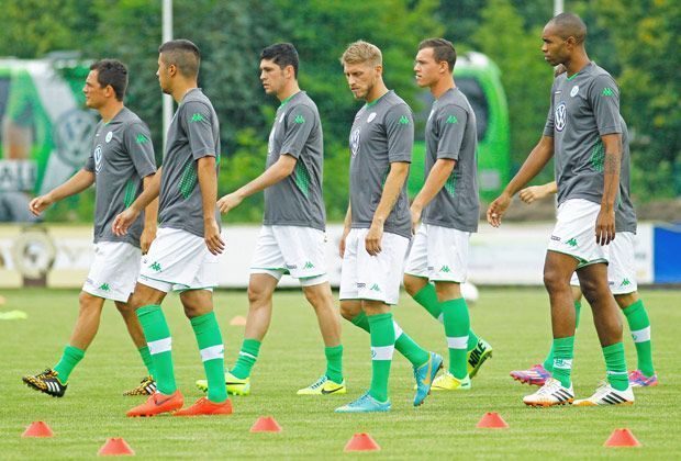 
                <strong>Erstes gemeinsames Training</strong><br>
                Beim Trainingsauftakt stehen bei den Wölfen vor allem Koordinationsübungen auf dem Programm.
              