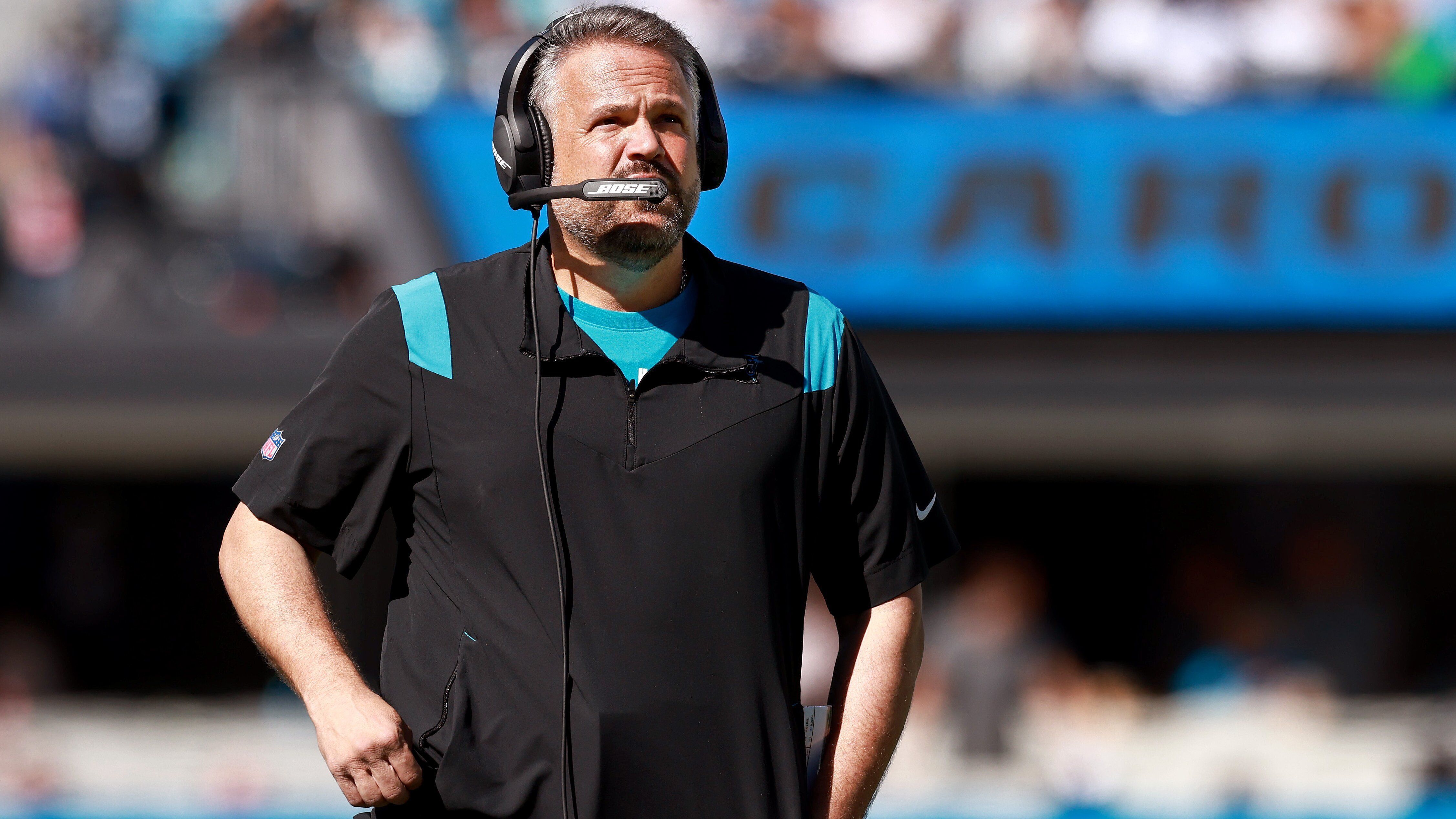 
                <strong>1. Platz: Matt Rhule</strong><br>
                &#x2022; Team: Carolina Panthers<br>&#x2022; Im Amt seit: 2020<br>&#x2022; Quote: +350 (bei einem Einsatz von 100 US-Dollar erhält man 450 US-Dollar)<br>
              