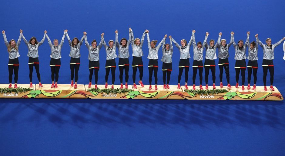 
                <strong>Hockey-Damen (Bronze)</strong><br>
                Hockey-Damen: Bronze mit der Mannschaft.
              
