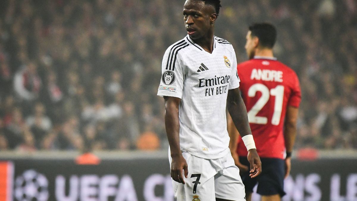 Champions League Lille vs Real Madrid FA Real Madrid’s forward Vinicius Junior looks on during the UEFA Champions League football match between LOSC Lille and Real Madrid CF at the Pierre Mauroy St...