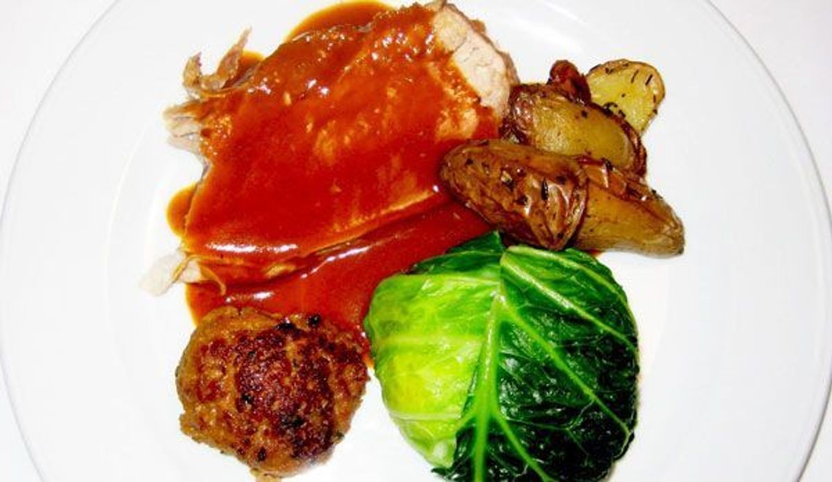 schweinebraten-mit-rosmarinkartoffeln_600x348_kabeleins