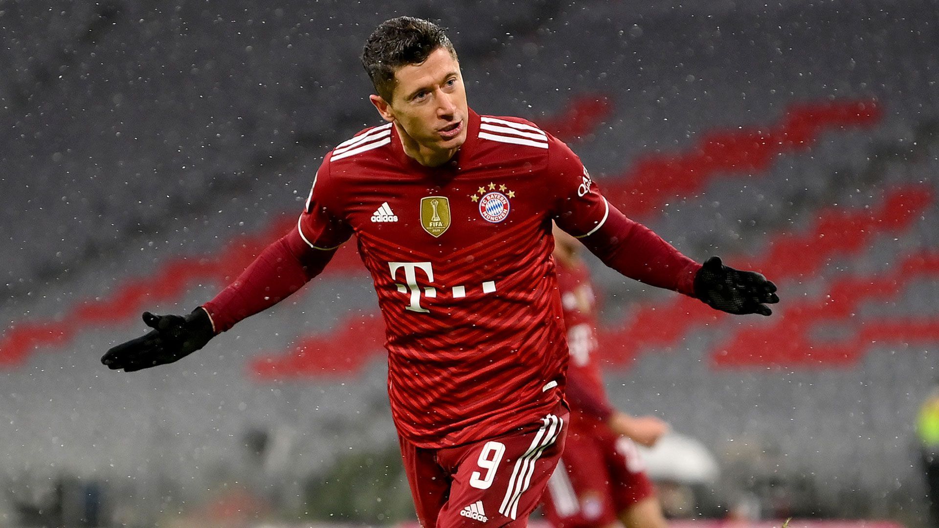 
                <strong>Angriff: Robert Lewandowski</strong><br>
                Verein: FC Bayern MünchenNationalmannschaft: Polen
              