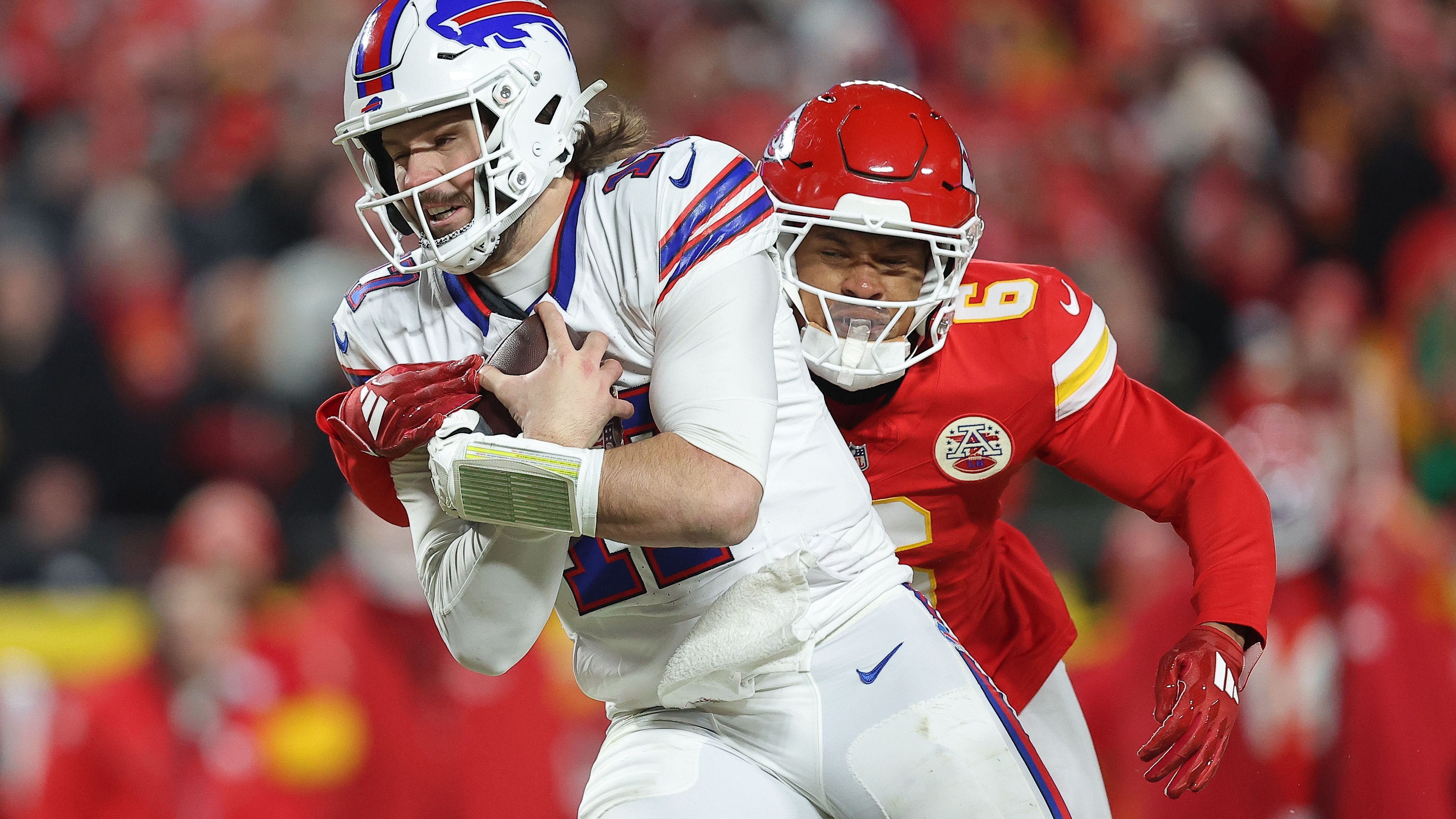 <strong>Buffalo Bills: Josh Allen</strong><br>Hier gibt es ebenfalls nichts zu diskutieren. Der MVP der NFL ist natürlich auch der MVP der Bills, der Quarterback ist der absolute Fixpunkt in Buffalo.