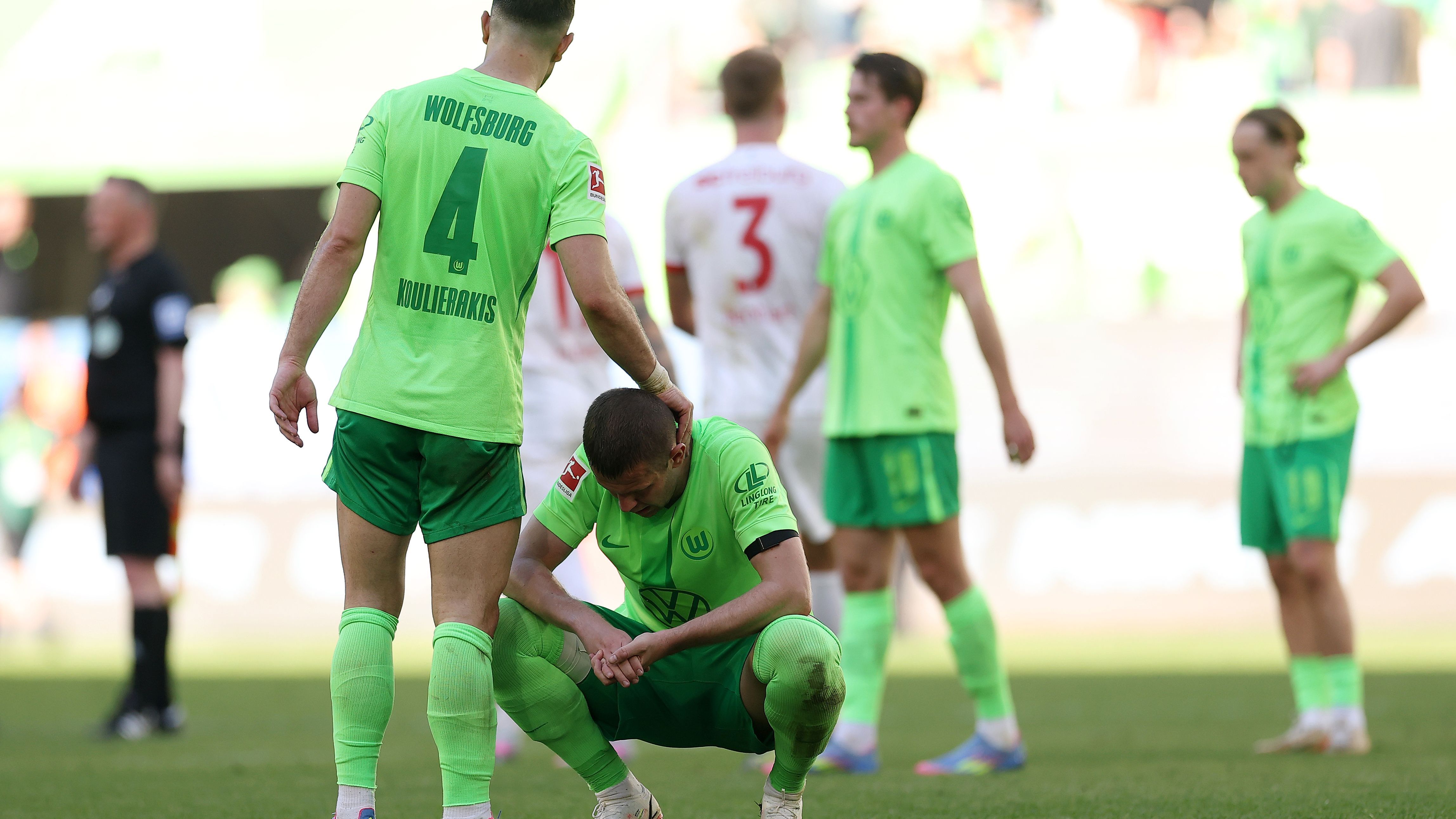<strong>Platz 15: VfL Wolfsburg</strong><br><strong>Ausgaben für den Kader:</strong>&nbsp;207,08 Millionen Euro<br><strong>Marktwert des Kaders:</strong>&nbsp;258,40 Millionen Euro<br><strong>Differenz:</strong>&nbsp;51,32 Millionen Euro<br><strong>Wertschöpfung:</strong> 19,9 Prozent