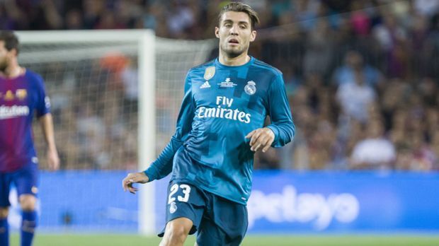 
                <strong>Mateo Kovacic (Real Madrid)</strong><br>
                Mateo Kovacic: Darf seinen Landsmann Luka Modric ersetzen. Der 23-Jährige kann das Real-Spiel aber nicht so diktieren, wie man es von Modric  gewöhnt ist. Fügt sich aber dennoch mit einer ordentlichen Leistung, gut in das Real-Gefüge mit ein. Muss in der 68. Minute den Platz verlassen. ran-Note: 3
              