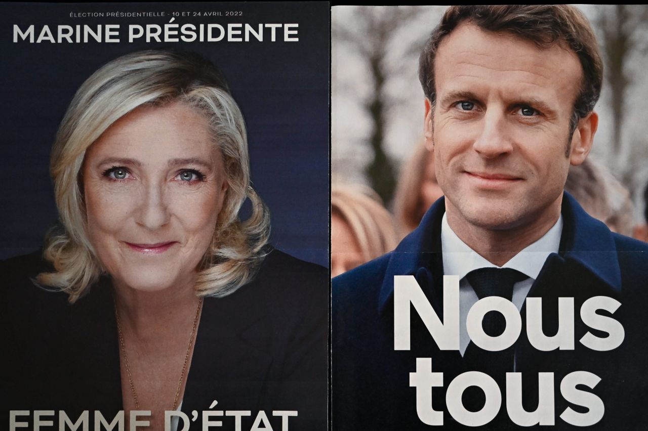 2022 trat Macron wieder in der Stichwahl gegen Marine Le Pen an. Die Rechts-Populistin konnte im Wahlkampf aufholen, Macrons Vorsprung schrumpfte im Vergleich zur Wahl vor fünf Jahren immens.