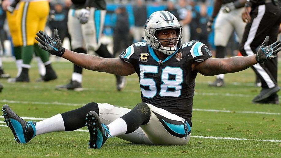 <strong>Thomas Davis (S zu LB)</strong><br>Davis spielte bereits im College sowohl auf Defensive Back als auch auf Linebacker, doch die Panthers drafteten ihn 2005 in der ersten Runde als Safety. In seiner Rookie-Saison wechselte er noch zwischen Strong Safety und Outside Linebacker hin und her - ab seinem zweiten Profi-Jahr etablierte sich Davis aber als OLB und genoss eine erfolgreiche, 16-jährige NFL-Karriere, die er 2021 beendete.
