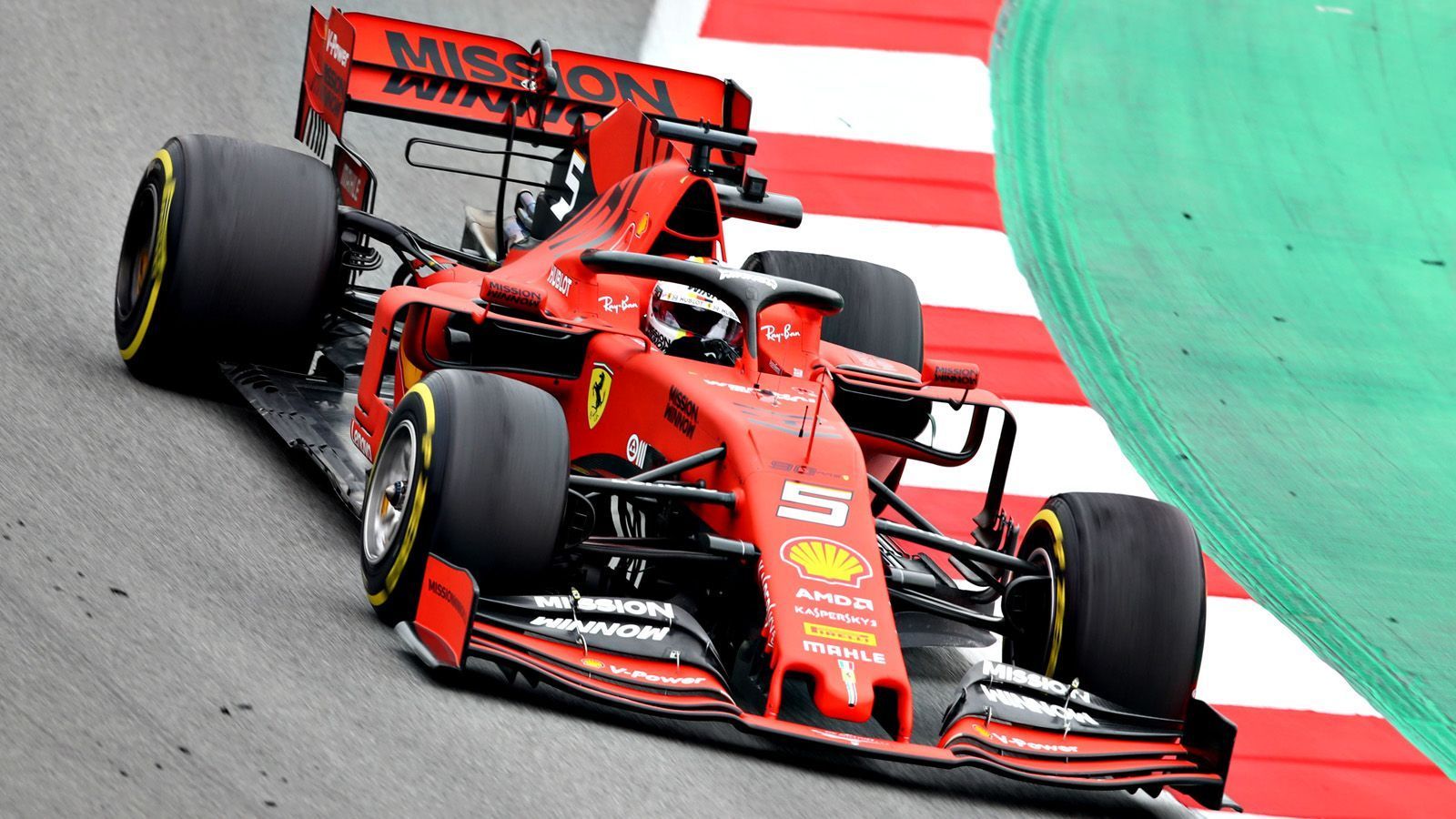 
                <strong>1000. Formel-1-Rennen</strong><br>
                Jubiläum in der Formel 1! Am 14. April findet mit dem Großen Preis von China in Shanghai das 1000. Rennen der Königsklasse statt. Vor knapp 69 Jahren startete die erste Saison, das Rennen am 13. Mai 1950 in Silverstone zählt als das erste der Formel 1 - es gab zwar auch schon vor dem Krieg ähnliche Veranstaltungen, allerdings nicht unter dem Deckmantel einer einheitlichen Formel-Serie. ran.de blickt vor dem 1000. GP auf die Veränderungen der Rennwagen seit dem F1-Beginn zurück.   
              