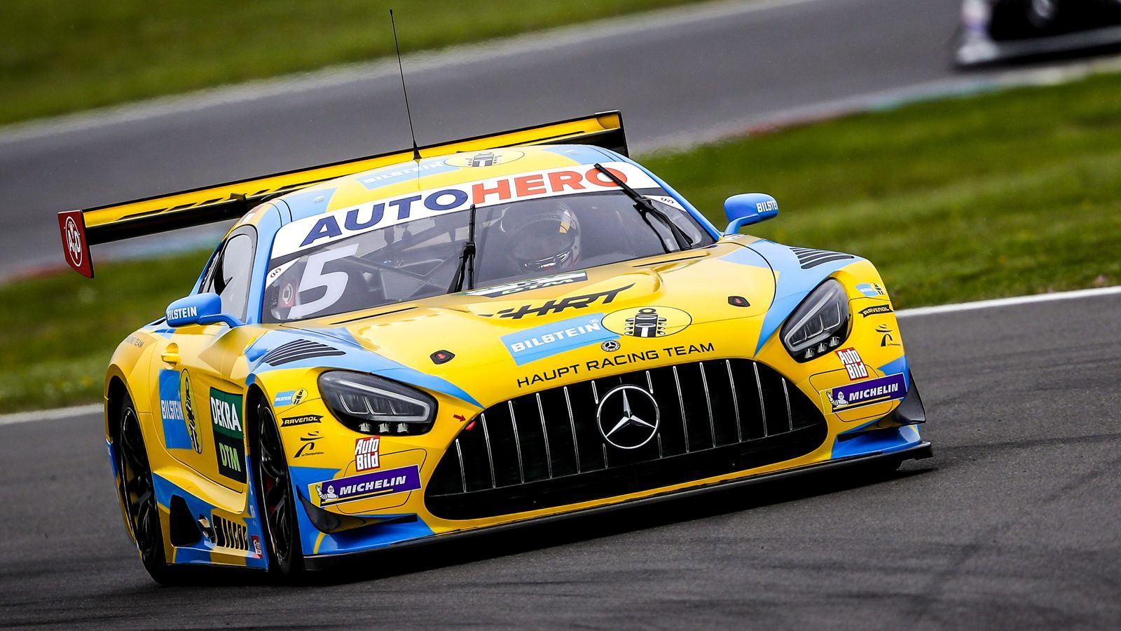 
                <strong>Mercedes-AMG Team HRT (Vincent Abril)</strong><br>
                &#x2022; Startnummer: 5 -<br>&#x2022; Auto: Mercedes-AMG GT3<br>
              