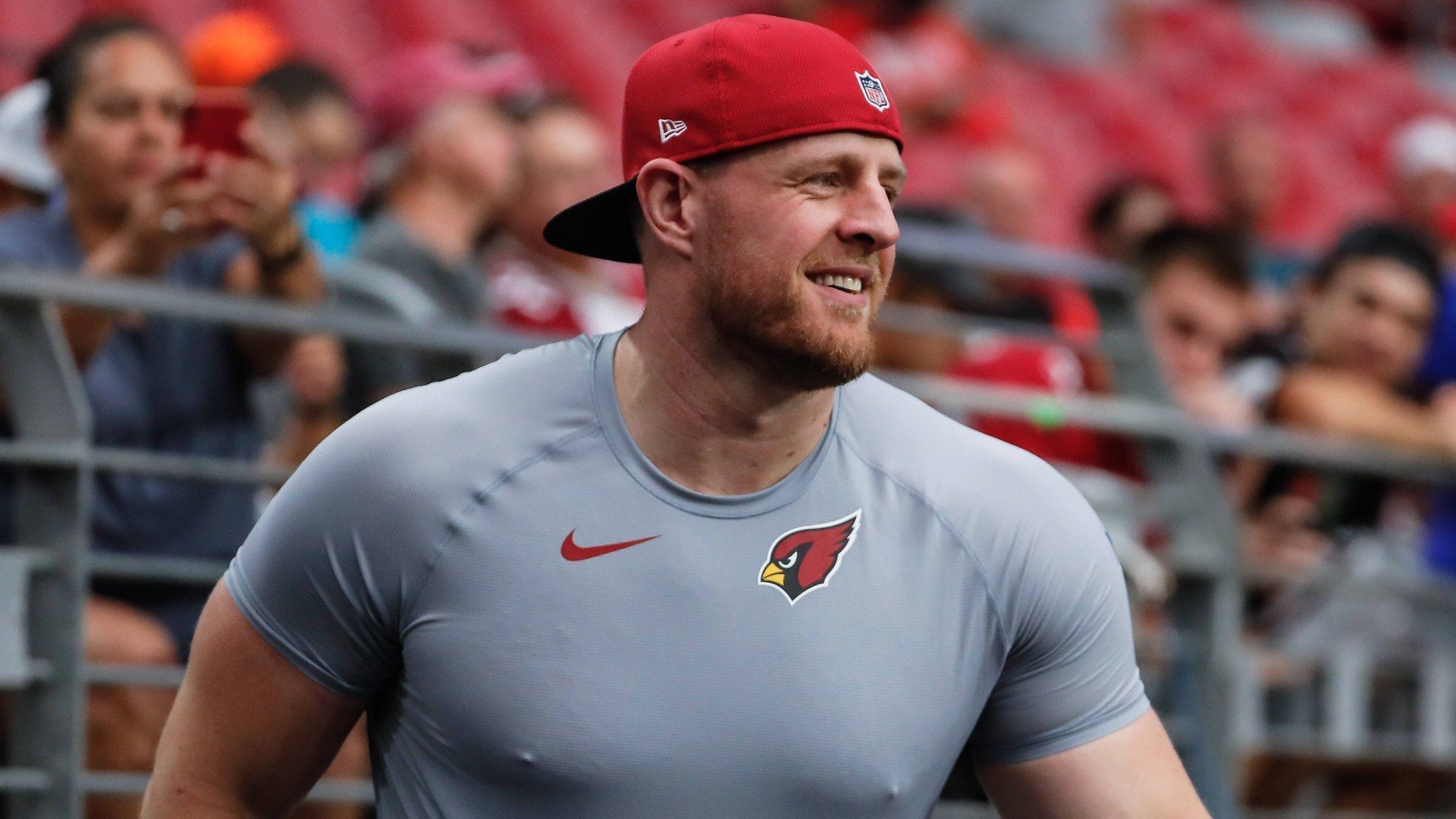 
                <strong>Arizona Cardinals: #RedSea</strong><br>
                Instagram: @azcardinalsTwitter: @AZCardinalsFacebook: @arizonacardinals
              