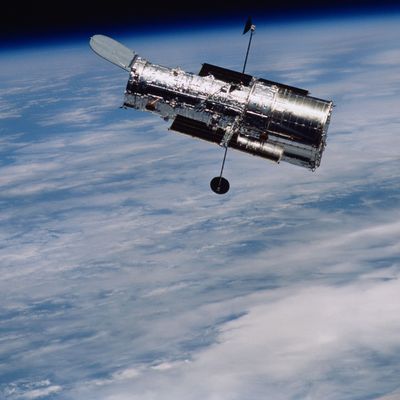 Schon in wenigen Jahren könnte das Weltraumteleskop Hubble abstürzen.